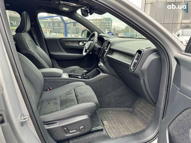 Вольво XC40, объемом двигателя 0 л и пробегом 31 тыс. км за 32500 $, фото 16 на Automoto.ua