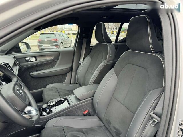 Вольво XC40, объемом двигателя 0 л и пробегом 31 тыс. км за 32500 $, фото 15 на Automoto.ua