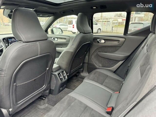 Вольво XC40, объемом двигателя 0 л и пробегом 31 тыс. км за 32500 $, фото 23 на Automoto.ua