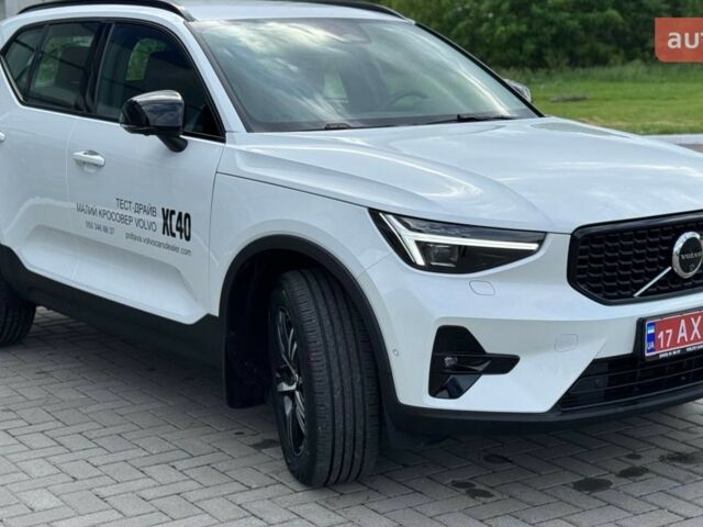 Вольво XC40, объемом двигателя 1.97 л и пробегом 0 тыс. км за 45499 $, фото 2 на Automoto.ua