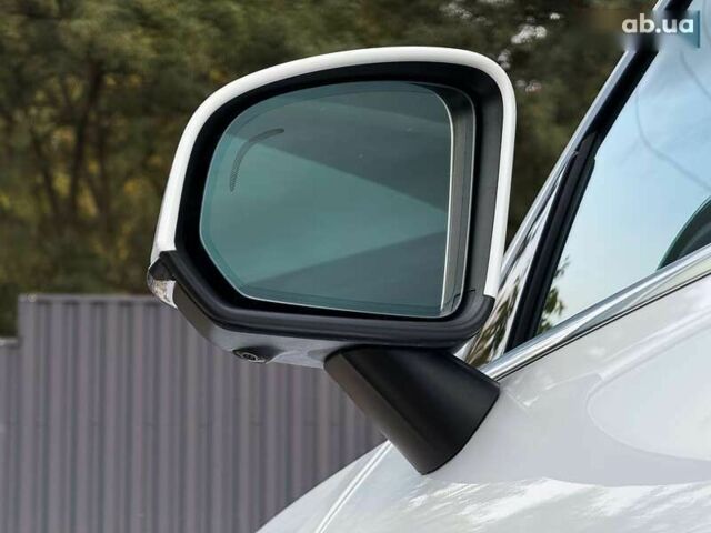 Вольво XC40 2024 в Луцке на Automoto.ua Вольво XC40, объемом двигателя 2 л и пробегом 3 тыс. км за 37899 $, фото 19 на Automoto.ua