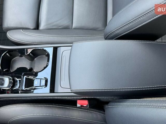 Вольво XC40, объемом двигателя 1.97 л и пробегом 0 тыс. км за 45499 $, фото 25 на Automoto.ua