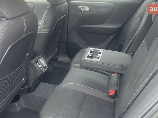 Вольво XC40, объемом двигателя 1.97 л и пробегом 0 тыс. км за 46405 $, фото 20 на Automoto.ua