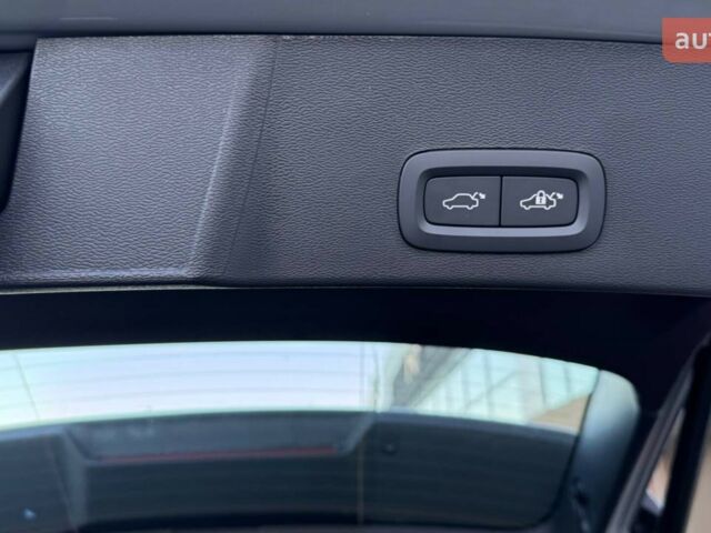 купить новое авто Вольво XC40 2025 года от официального дилера Автоцентр Поділля Вольво фото