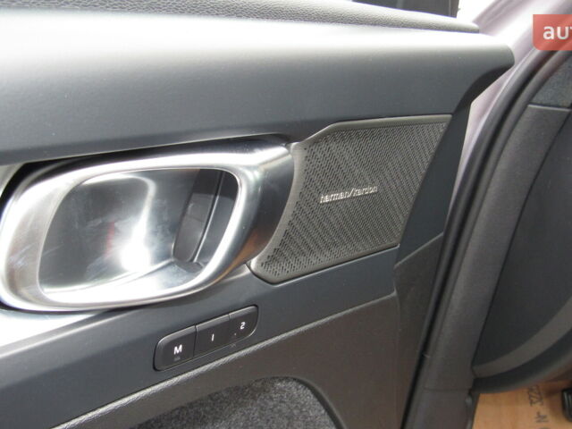 купить новое авто Вольво XC40 2025 года от официального дилера Автоцентр AUTO.RIA Вольво фото