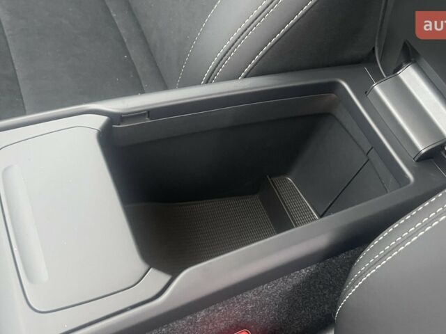 Вольво XC40, объемом двигателя 1.97 л и пробегом 0 тыс. км за 46405 $, фото 26 на Automoto.ua