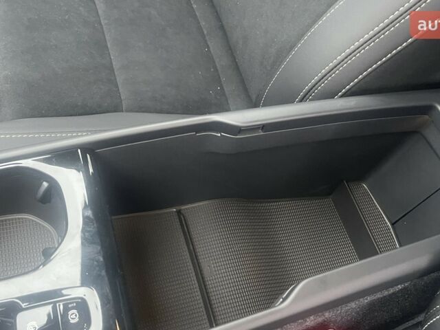 Вольво XC40, объемом двигателя 1.97 л и пробегом 0 тыс. км за 46405 $, фото 27 на Automoto.ua