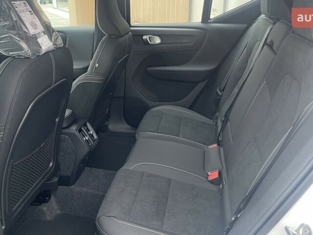 Вольво XC40, объемом двигателя 1.97 л и пробегом 0 тыс. км за 43747 $, фото 25 на Automoto.ua