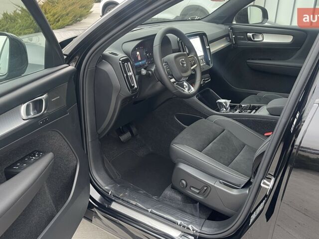 Вольво XC40, объемом двигателя 1.97 л и пробегом 0 тыс. км за 43747 $, фото 10 на Automoto.ua