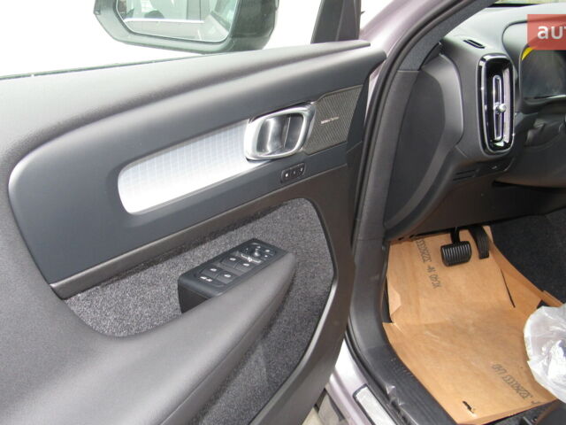 купить новое авто Вольво XC40 2025 года от официального дилера Автоцентр AUTO.RIA Вольво фото