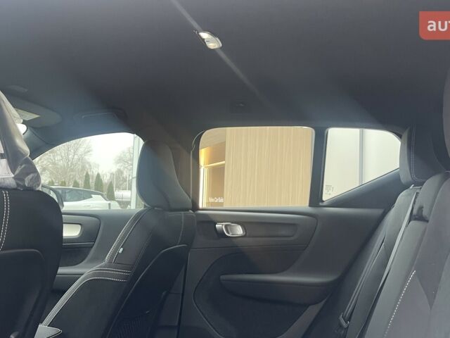 Вольво XC40, объемом двигателя 1.97 л и пробегом 0 тыс. км за 43747 $, фото 27 на Automoto.ua