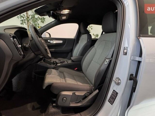 купити нове авто Вольво XC40 2025 року від офіційного дилера Автоцентр Поділля Вольво фото