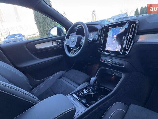 купить новое авто Вольво XC40 2025 года от официального дилера Автоцентр Поділля Вольво фото