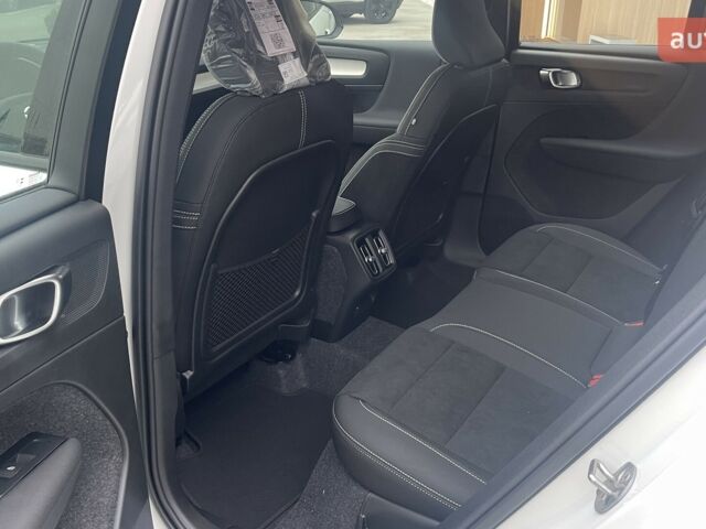 Вольво XC40, объемом двигателя 1.97 л и пробегом 0 тыс. км за 43747 $, фото 26 на Automoto.ua