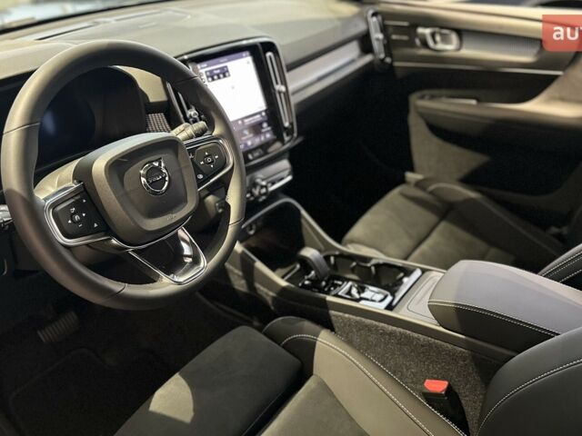Вольво XC40, объемом двигателя 1.97 л и пробегом 0 тыс. км за 45631 $, фото 6 на Automoto.ua