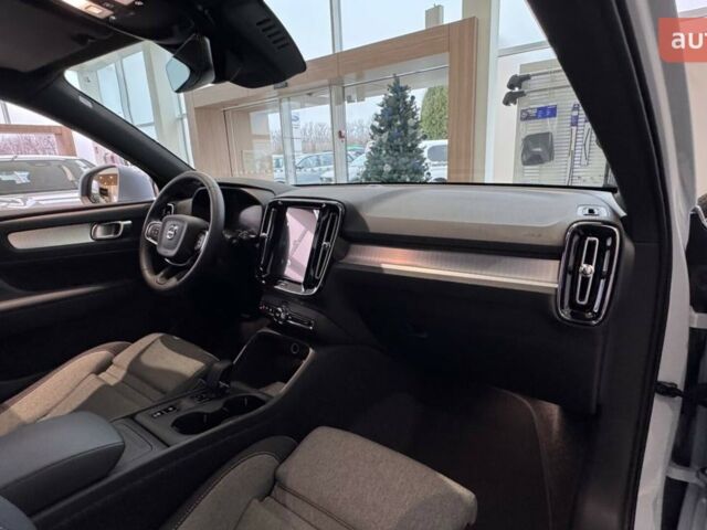 купити нове авто Вольво XC40 2025 року від офіційного дилера Автоцентр Поділля Вольво фото