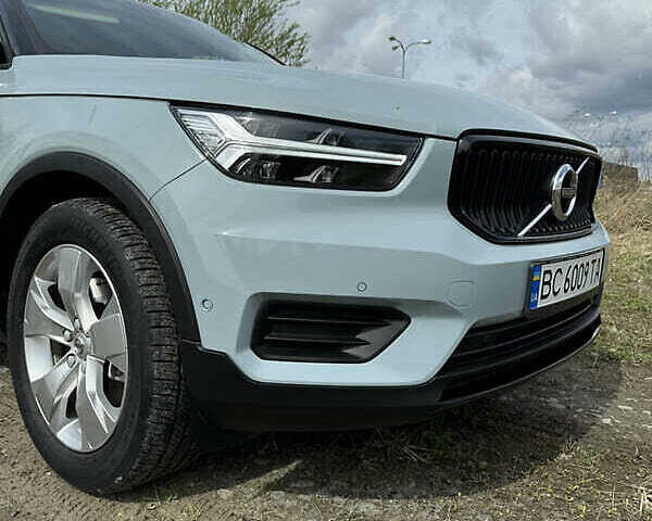 Серый Вольво XC40, объемом двигателя 1.97 л и пробегом 38 тыс. км за 23000 $, фото 35 на Automoto.ua