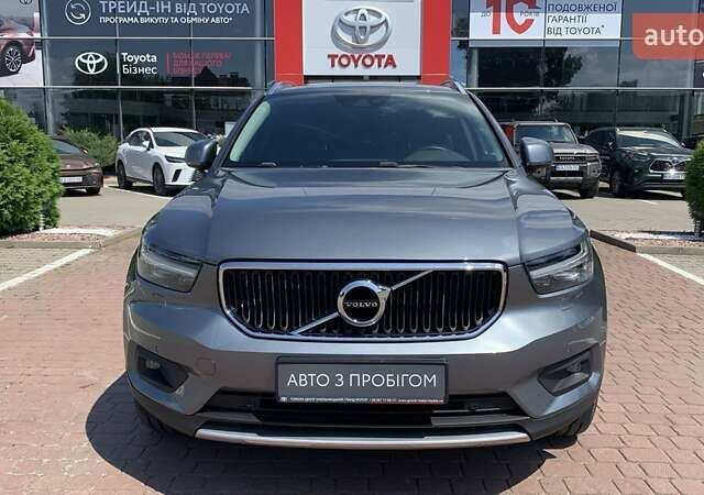 Сірий Вольво XC40, об'ємом двигуна 1.97 л та пробігом 151 тис. км за 26800 $, фото 4 на Automoto.ua