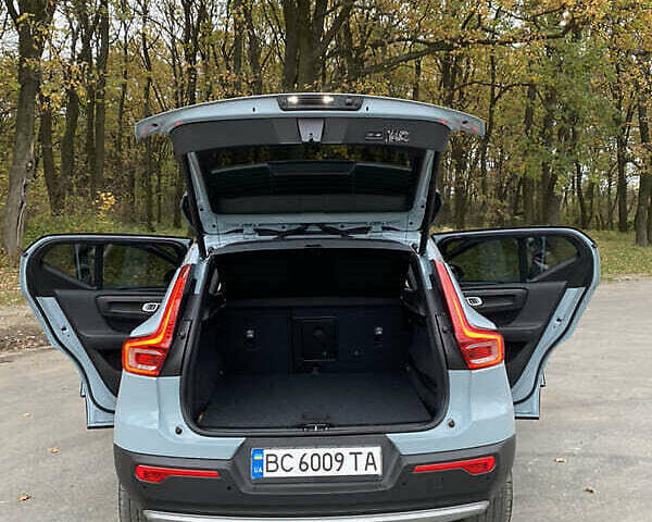 Серый Вольво XC40, объемом двигателя 1.97 л и пробегом 38 тыс. км за 23000 $, фото 46 на Automoto.ua