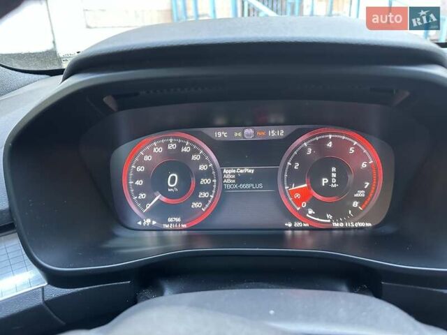 Серый Вольво XC40, объемом двигателя 1.97 л и пробегом 66 тыс. км за 32000 $, фото 11 на Automoto.ua