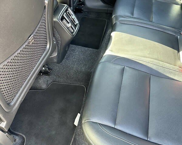 Серый Вольво XC40, объемом двигателя 2 л и пробегом 89 тыс. км за 27500 $, фото 6 на Automoto.ua