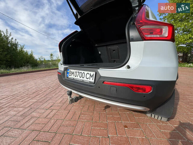 Сірий Вольво XC40, об'ємом двигуна 1.97 л та пробігом 116 тис. км за 31000 $, фото 8 на Automoto.ua