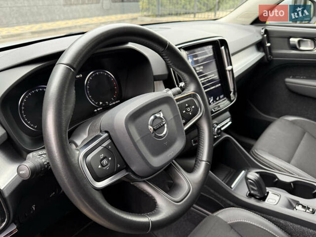 Серый Вольво XC40, объемом двигателя 1.48 л и пробегом 50 тыс. км за 33500 $, фото 14 на Automoto.ua