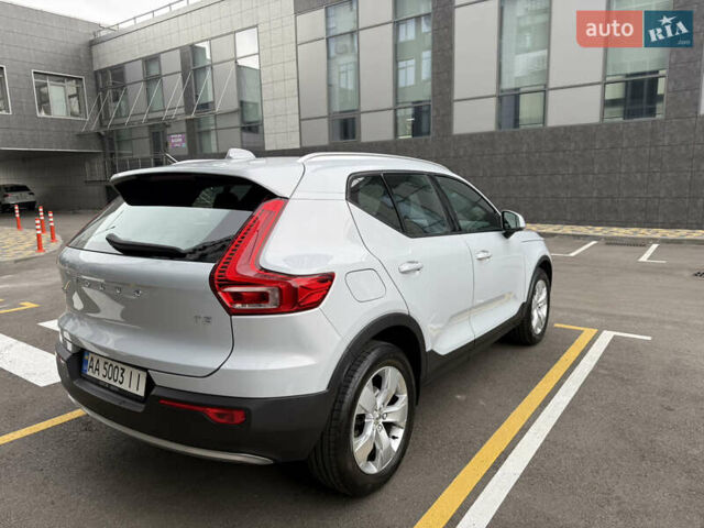 Серый Вольво XC40, объемом двигателя 1.48 л и пробегом 50 тыс. км за 33500 $, фото 4 на Automoto.ua