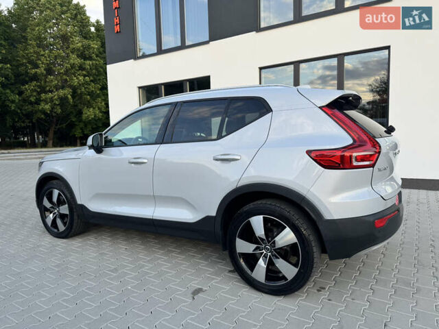 Сірий Вольво XC40, об'ємом двигуна 1.97 л та пробігом 93 тис. км за 22000 $, фото 5 на Automoto.ua