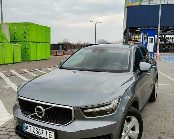 Сірий Вольво XC40, об'ємом двигуна 1.97 л та пробігом 281 тис. км за 24600 $, фото 5 на Automoto.ua