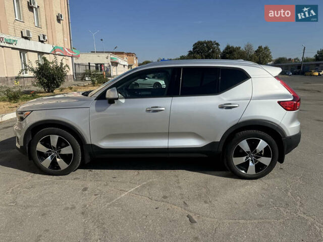 Серый Вольво XC40, объемом двигателя 1.97 л и пробегом 49 тыс. км за 24000 $, фото 1 на Automoto.ua