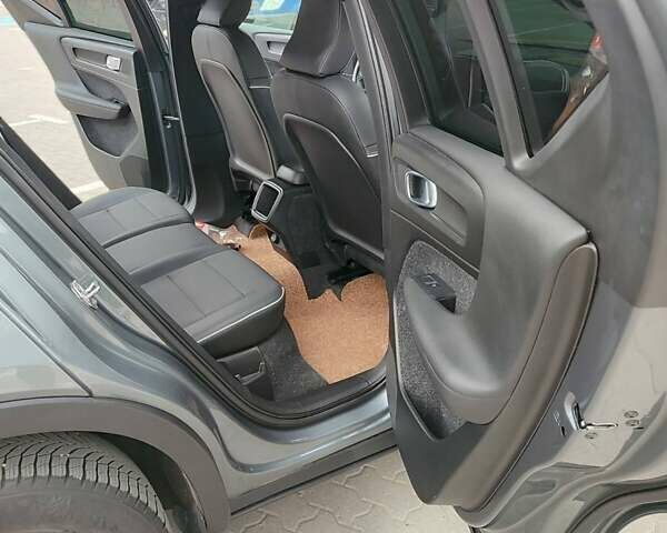 Сірий Вольво XC40, об'ємом двигуна 1.97 л та пробігом 281 тис. км за 24600 $, фото 25 на Automoto.ua