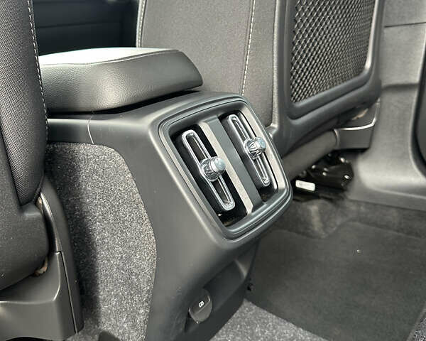 Серый Вольво XC40, объемом двигателя 1.97 л и пробегом 132 тыс. км за 30000 $, фото 22 на Automoto.ua