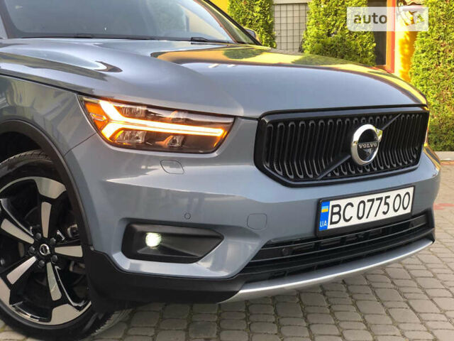 Серый Вольво XC40, объемом двигателя 2 л и пробегом 34 тыс. км за 32900 $, фото 8 на Automoto.ua