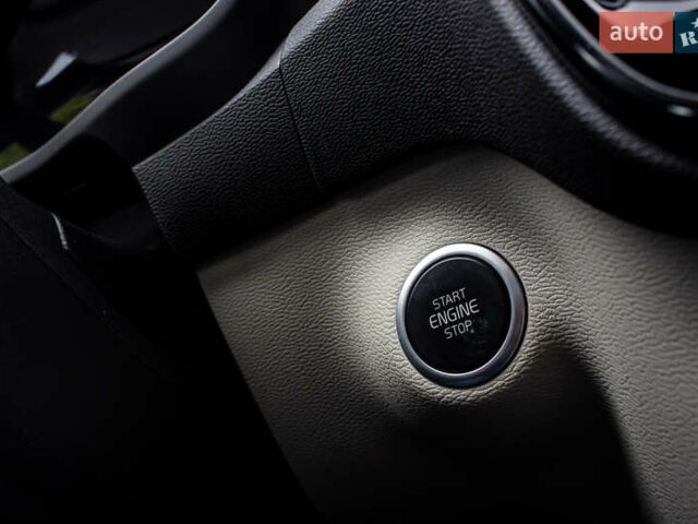 Серый Вольво XC40, объемом двигателя 1.97 л и пробегом 59 тыс. км за 27700 $, фото 50 на Automoto.ua