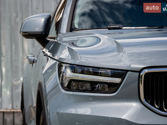 Серый Вольво XC40, объемом двигателя 1.97 л и пробегом 59 тыс. км за 27700 $, фото 5 на Automoto.ua