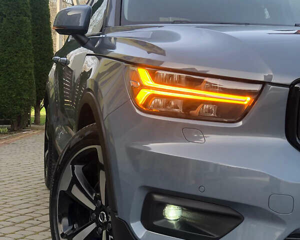 Серый Вольво XC40, объемом двигателя 2 л и пробегом 34 тыс. км за 29900 $, фото 60 на Automoto.ua