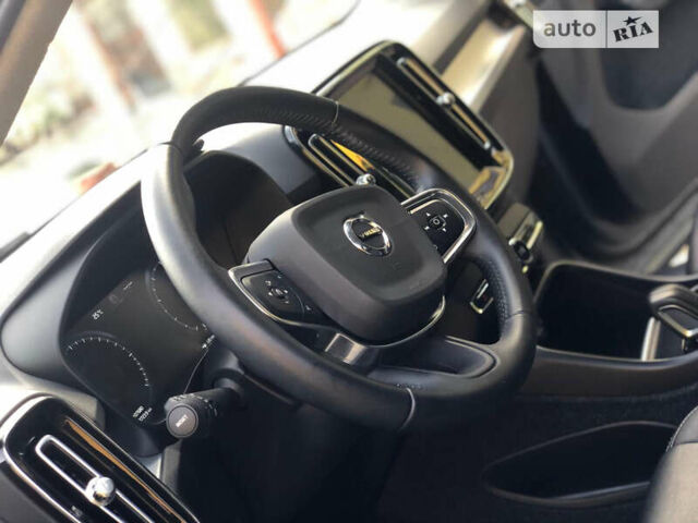 Серый Вольво XC40, объемом двигателя 2 л и пробегом 34 тыс. км за 29900 $, фото 65 на Automoto.ua