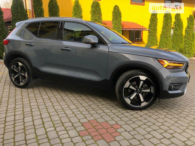 Серый Вольво XC40, объемом двигателя 2 л и пробегом 34 тыс. км за 32900 $, фото 9 на Automoto.ua