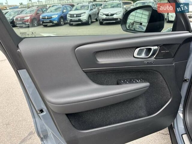 Серый Вольво XC40, объемом двигателя 1.97 л и пробегом 60 тыс. км за 38000 $, фото 13 на Automoto.ua