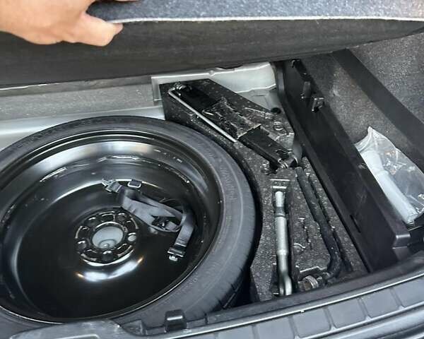 Серый Вольво XC40, объемом двигателя 1.97 л и пробегом 133 тыс. км за 28700 $, фото 14 на Automoto.ua