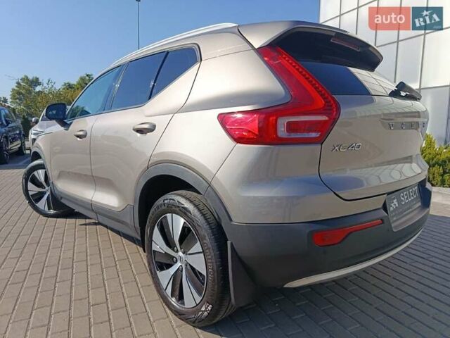 Серый Вольво XC40, объемом двигателя 1.97 л и пробегом 61 тыс. км за 35700 $, фото 10 на Automoto.ua