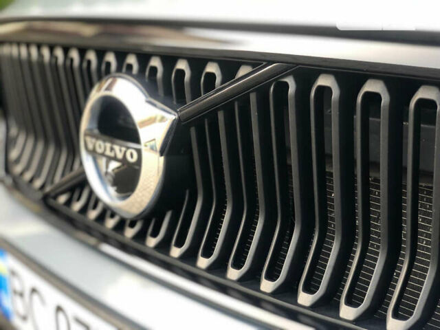 Серый Вольво XC40, объемом двигателя 2 л и пробегом 34 тыс. км за 32900 $, фото 19 на Automoto.ua