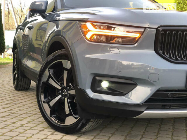 Серый Вольво XC40, объемом двигателя 2 л и пробегом 34 тыс. км за 29900 $, фото 61 на Automoto.ua