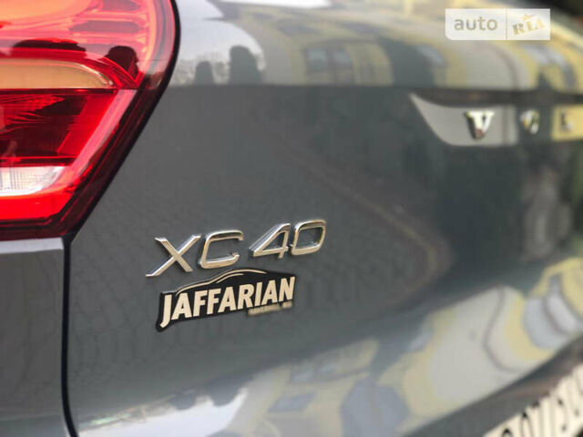 Серый Вольво XC40, объемом двигателя 2 л и пробегом 34 тыс. км за 29900 $, фото 42 на Automoto.ua