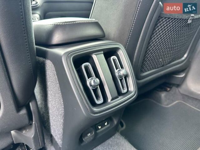 Серый Вольво XC40, объемом двигателя 1.97 л и пробегом 60 тыс. км за 38000 $, фото 33 на Automoto.ua