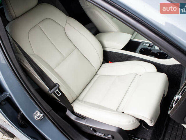 Серый Вольво XC40, объемом двигателя 1.97 л и пробегом 59 тыс. км за 27700 $, фото 64 на Automoto.ua