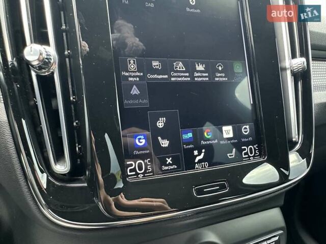 Серый Вольво XC40, объемом двигателя 1.97 л и пробегом 60 тыс. км за 38000 $, фото 24 на Automoto.ua