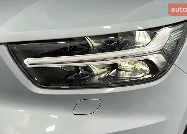 Серый Вольво XC40, объемом двигателя 1.97 л и пробегом 194 тыс. км за 24850 $, фото 14 на Automoto.ua
