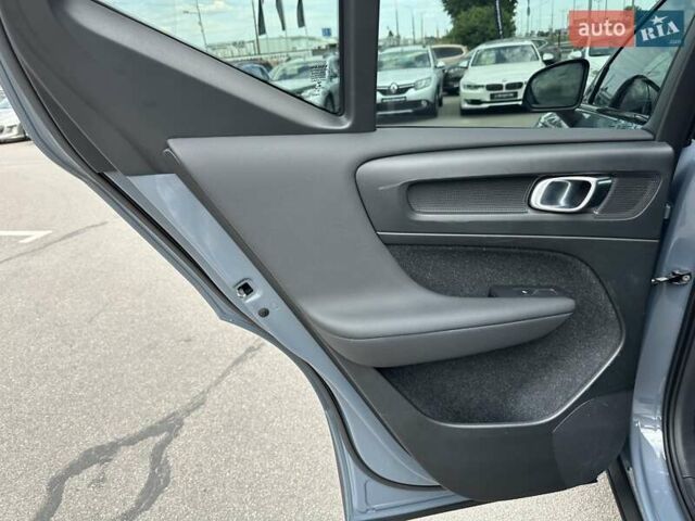 Серый Вольво XC40, объемом двигателя 1.97 л и пробегом 60 тыс. км за 38000 $, фото 31 на Automoto.ua
